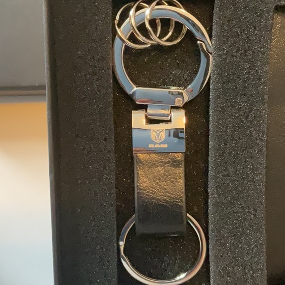 FCA Gift Set - Picture 2 of 7